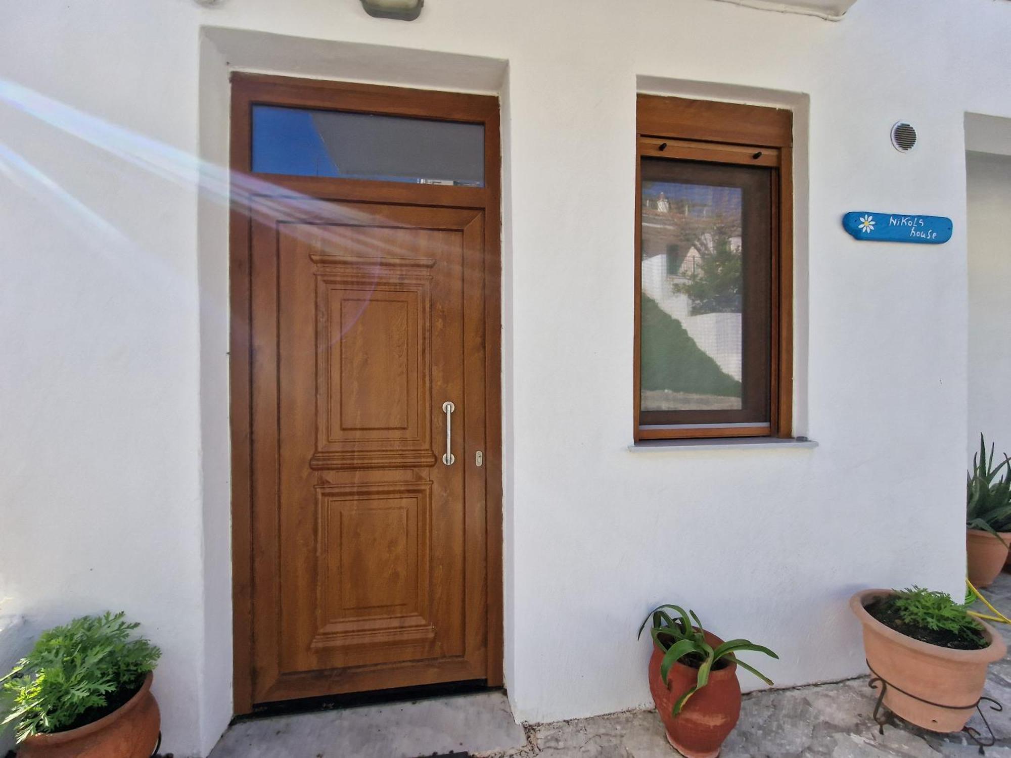 Skopelos House Nikols Apartment *